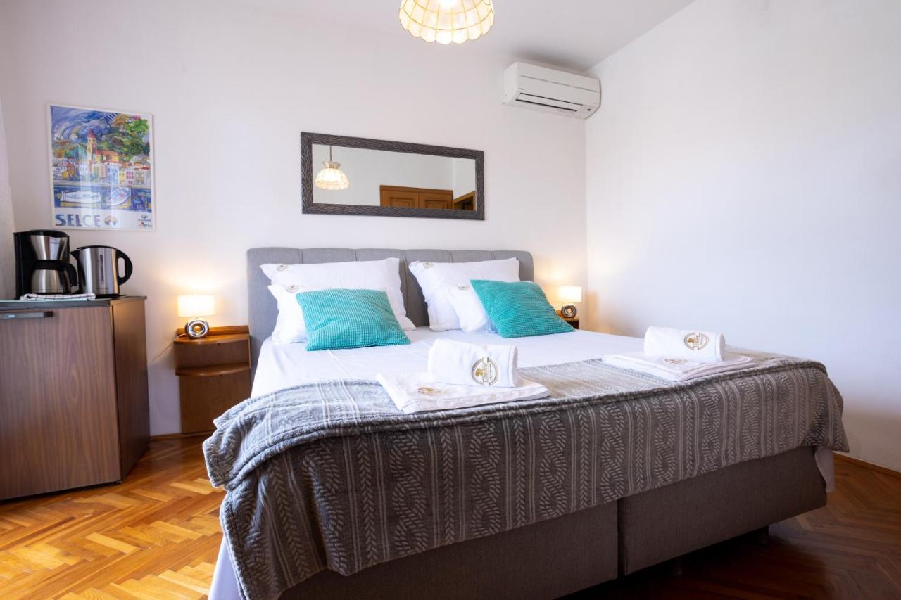 Apartments Lonzor I Селце Екстериор снимка